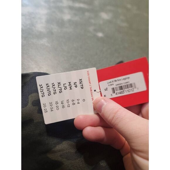 NWT SPANX Look At Me Now Compression Shapewear Green Camo Leggings -Sz XL - Picture 4 of 4